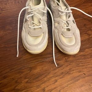 Ecco womens sneakers size 5.5